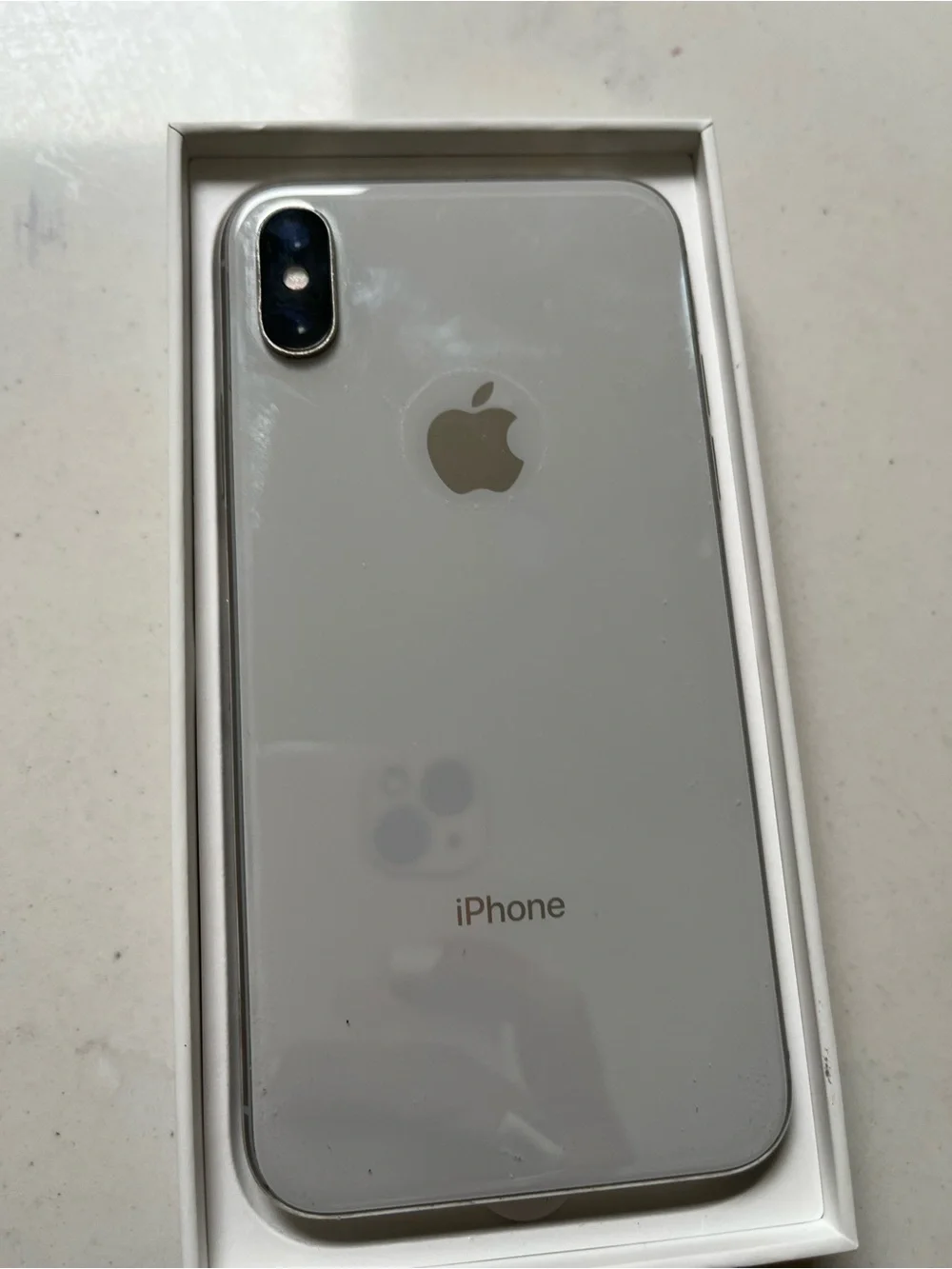 Apple iPhone 10 - 256mb unlocked